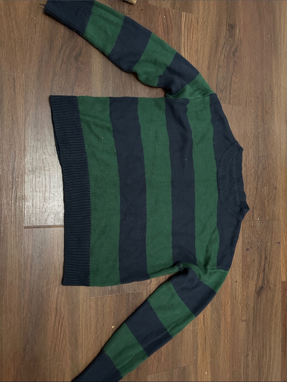 SHEIN Men’s Green & Navy Striped Crewneck Sweater